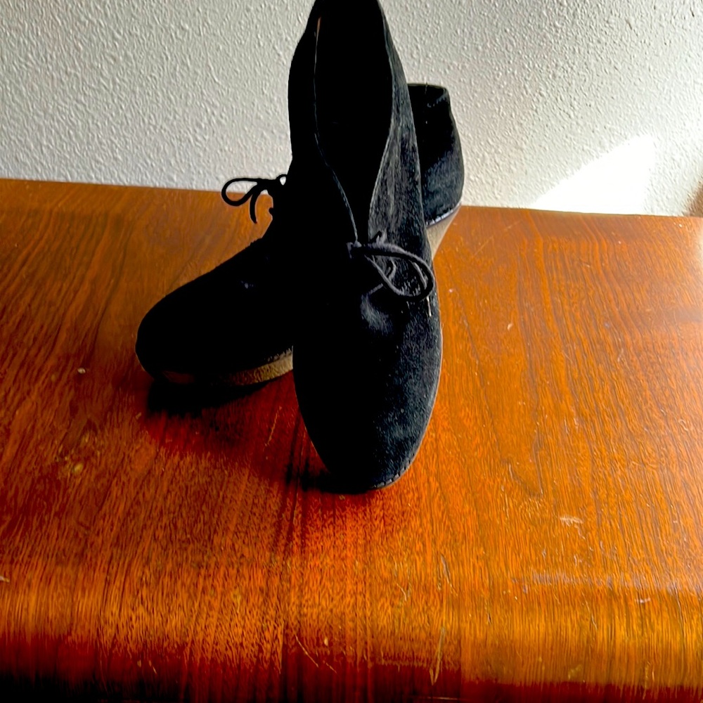 Andre Assous wedge suede boots black size 38